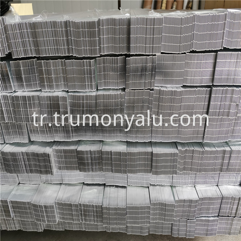 Aluminum Channel Tube0041